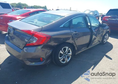 2017 Honda Civic Lx z USA, uszkodzony, nr VIN 2HGFC2CF52HH53090
